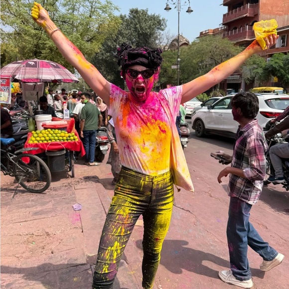 Meet your Posher, Julie - Picture 2 of 3